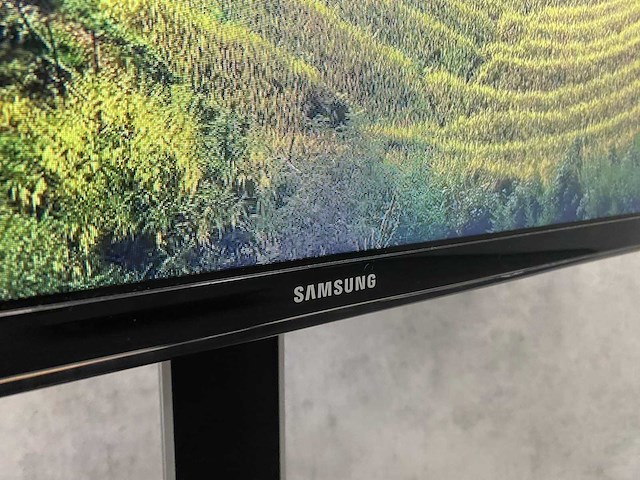 Samsung ue40f6320 - 40" full hd tv op laag statief - afbeelding 13 van  13