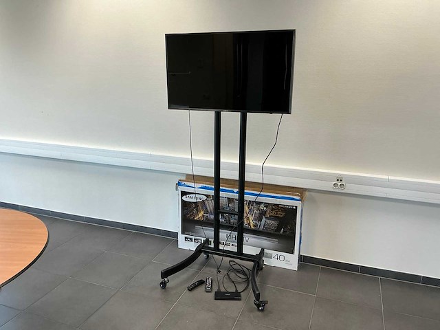 Samsung ue40ju7000l televisie - afbeelding 1 van  5