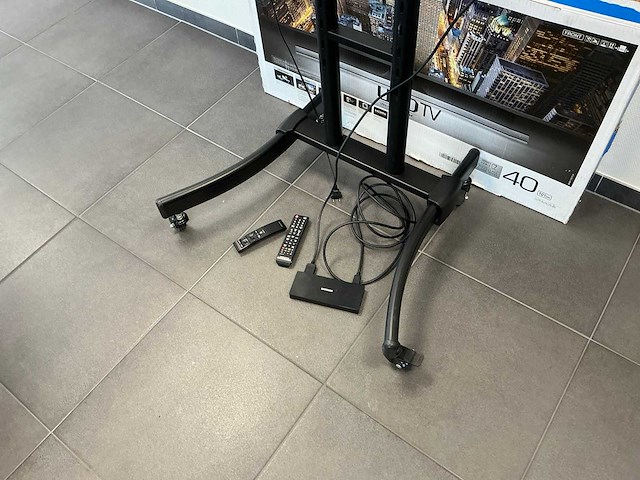 Samsung ue40ju7000l televisie - afbeelding 1 van  1