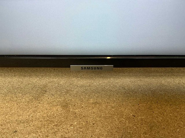 Samsung ue43nu7020wxxn smart televisie - afbeelding 2 van  5