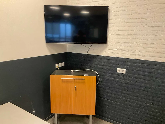 Samsung ue50h6200 televisie met kast - afbeelding 1 van  12