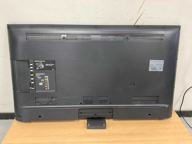 Samsung (ue50j6240aw) 50”, 1920x1080 (fhd) lcd monitor - afbeelding 4 van  6