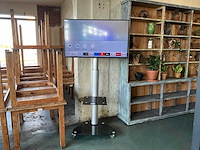 Samsung ue50ru7100 televisie op steun - afbeelding 1 van  8