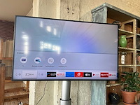 Samsung ue50ru7100 televisie op steun - afbeelding 3 van  8