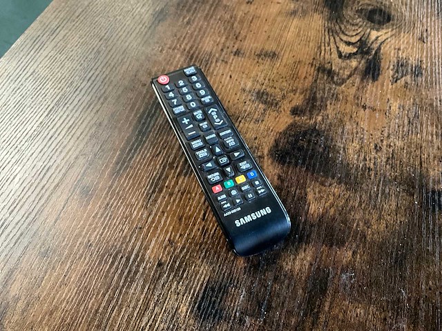 Samsung ue50ru7100 televisie op steun - afbeelding 6 van  8