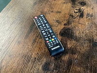 Samsung ue50ru7100 televisie op steun - afbeelding 6 van  8