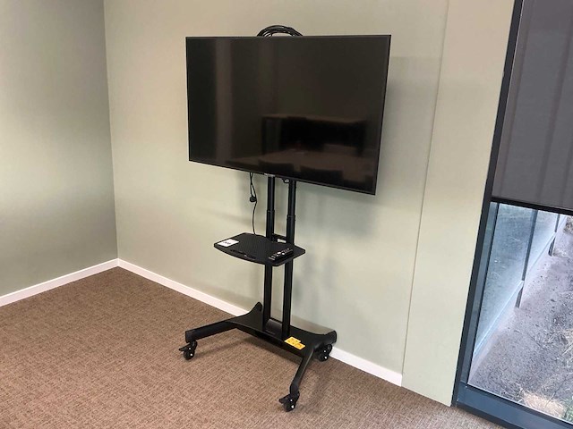 Samsung ue55nu7100w 55” televisie - afbeelding 1 van  6