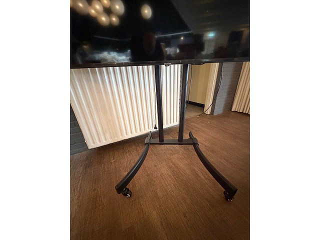 Samsung ue65au7040k smart televisie met verrijdbaar onderstel - afbeelding 6 van  8