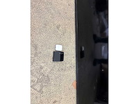 Samsung ue75u8090f tv | apple airpods 2 oordopjes | samsung galaxy z flip 4 smartphone - afbeelding 2 van  3