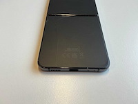 Samsung zflip 4 mobiele telefoon - afbeelding 4 van  8
