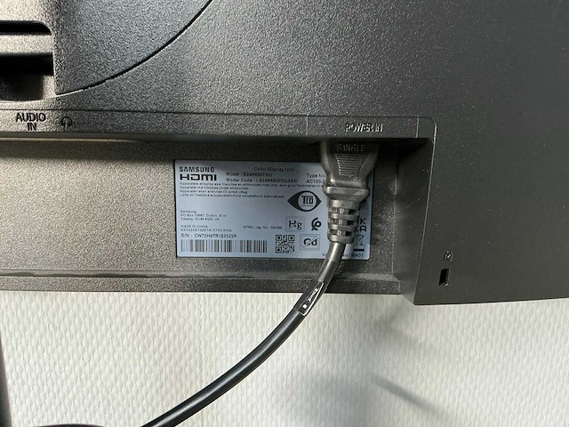 Samsung/dell - s24r650fdu/p2723qe - monitor (2x) - afbeelding 1 van  8