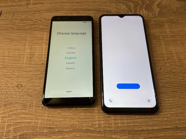 Samsung/sharp mobiele telefoon - afbeelding 1 van  4