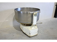 Sancassiano 150 uitrijdbare rvs spiraalkneder kuip - afbeelding 2 van  4