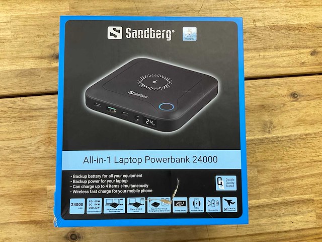 Sandberg 24000 all in one laptop powerbank - afbeelding 1 van  3