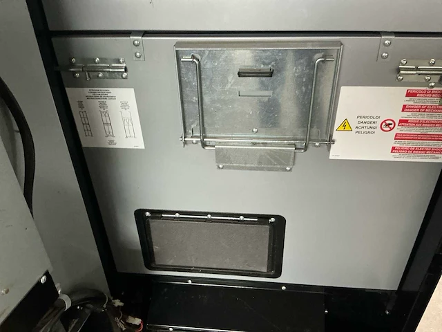 Sanden vendo - sve c47-h2 - verkoopautomaat - afbeelding 8 van  23