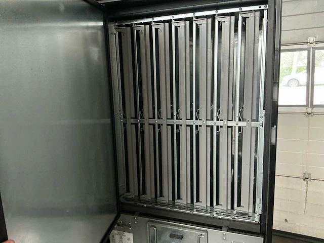 Sanden vendo - sve c47-h2 - verkoopautomaat - afbeelding 13 van  23