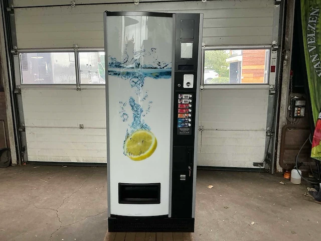 Sanden vendo - sve c47-h2 - verkoopautomaat - afbeelding 12 van  23