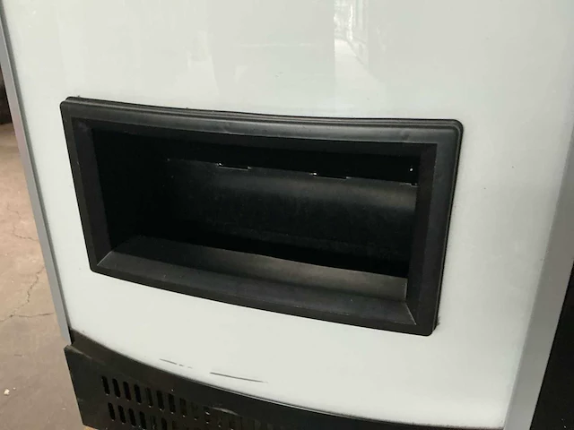 Sanden vendo - sve c47-h2 - verkoopautomaat - afbeelding 12 van  23