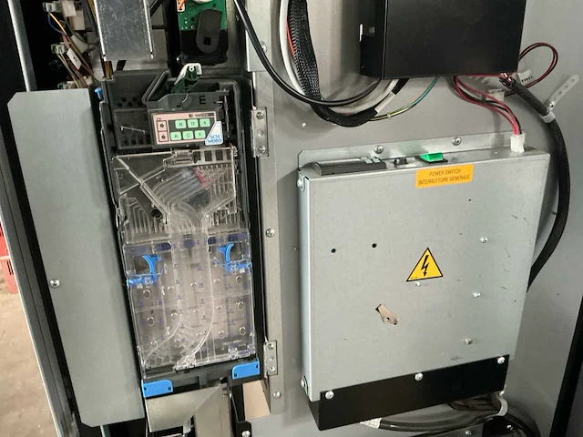 Sanden vendo - sve c47-h2 - verkoopautomaat - afbeelding 14 van  23