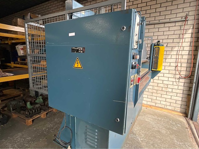 Sandt 530 hydraulische stanspers - afbeelding 3 van  10