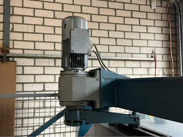 Sandt 530 hydraulische stanspers - afbeelding 6 van  10
