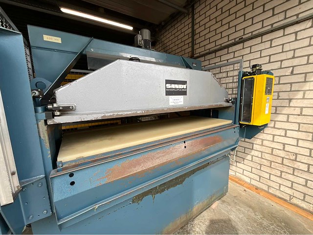 Sandt 530 hydraulische stanspers - afbeelding 9 van  10
