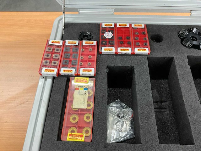 Sandvik diverse frezen - afbeelding 11 van  13
