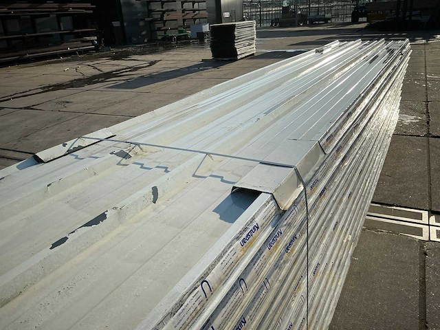 Sandwich dakpanelen (23x) - afbeelding 9 van  10