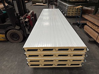 Sandwichpaneel stalen buitenplaten 4000mm (12x) - afbeelding 3 van  3