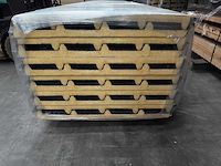Sandwichpaneel stalen buitenplaten 4000mm (12x) - afbeelding 1 van  3