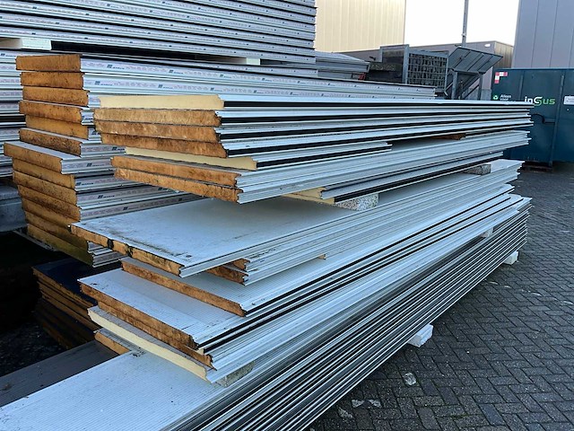 Sandwichpanelen (17x) - afbeelding 1 van  7