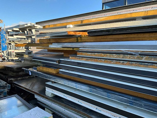 Sandwichpanelen (28x) - afbeelding 4 van  6