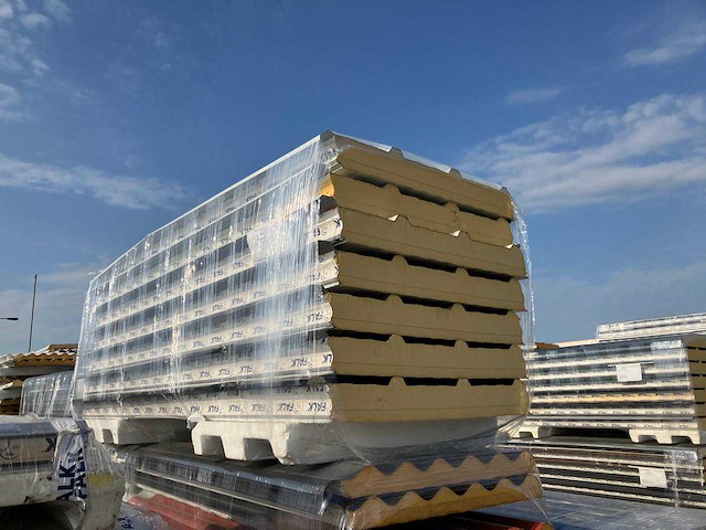 Sandwichpanelen tr3 150/180 - afbeelding 1 van  1