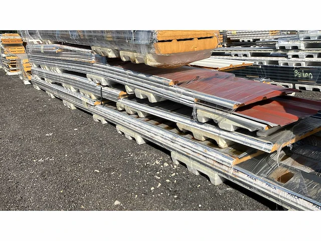 Sandwichpanelen tr3 eko 60 ; 40 stuks - afbeelding 1 van  1
