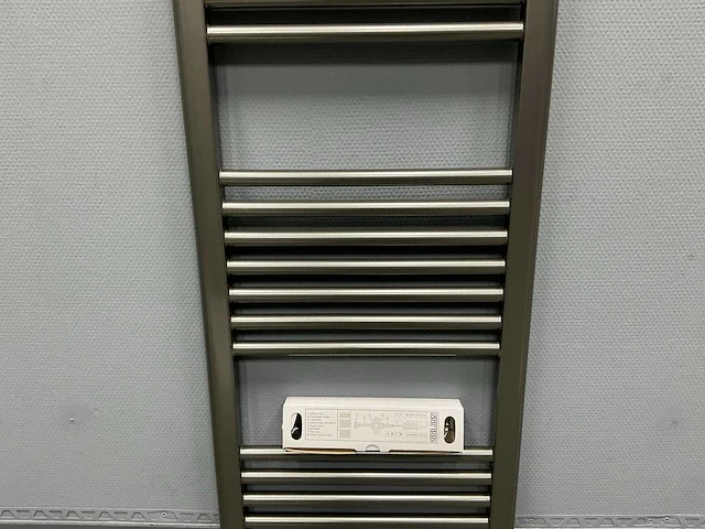 Sanicare - designradiator 160 cm - afbeelding 8 van  11