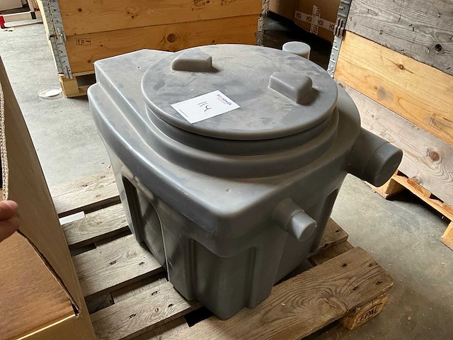 Sanifos 110f pomp put - afbeelding 1 van  2