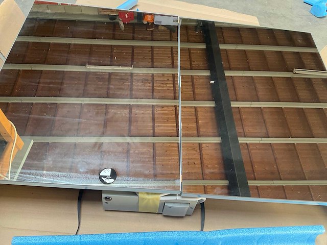 Sanijura design badmeubel met spiegelkast met verlichting hoogglans wit - afbeelding 6 van  9