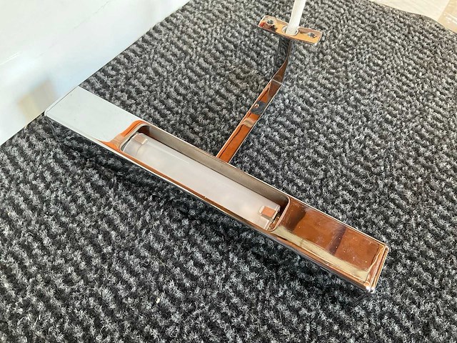 Sanijura spiegelkast met verlichting, lade en stopcontact 52x74 cm hoogglans wit - afbeelding 10 van  11