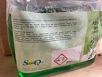 Saniq vloer reiniger 3 navulzak á 1800ml versterkt concentraat (7x) - afbeelding 2 van  2