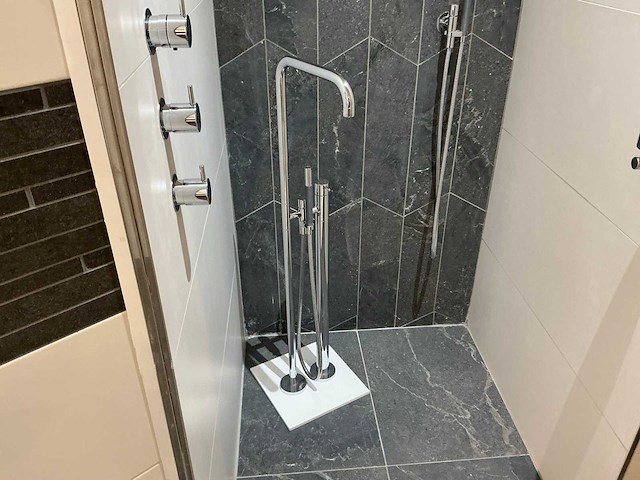 Sanitair accessoire (5x) - afbeelding 2 van  6