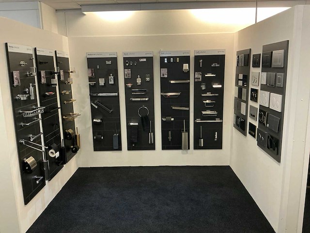 Sanitair accessoire wandpresentatie - afbeelding 1 van  4