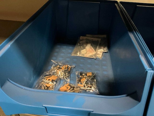 Sanitair accessoires - afbeelding 48 van  54