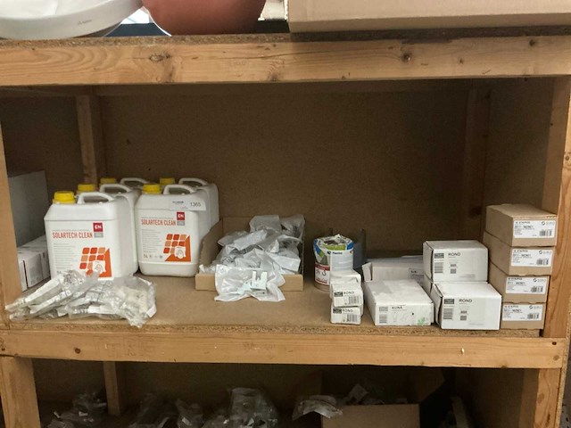 Sanitair benodigdheden divers - afbeelding 1 van  5