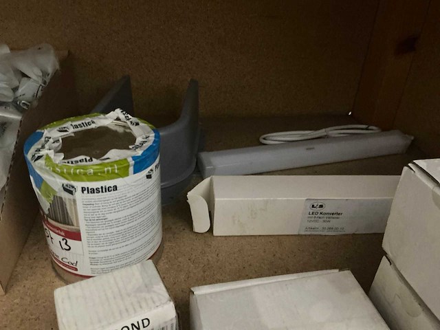 Sanitair benodigdheden divers - afbeelding 5 van  5