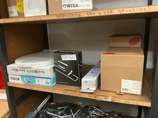 Sanitair divers - afbeelding 1 van  5