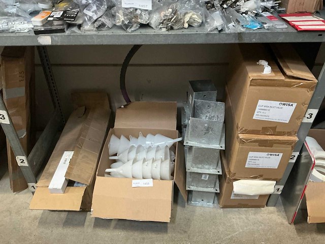 Sanitair divers - afbeelding 1 van  5