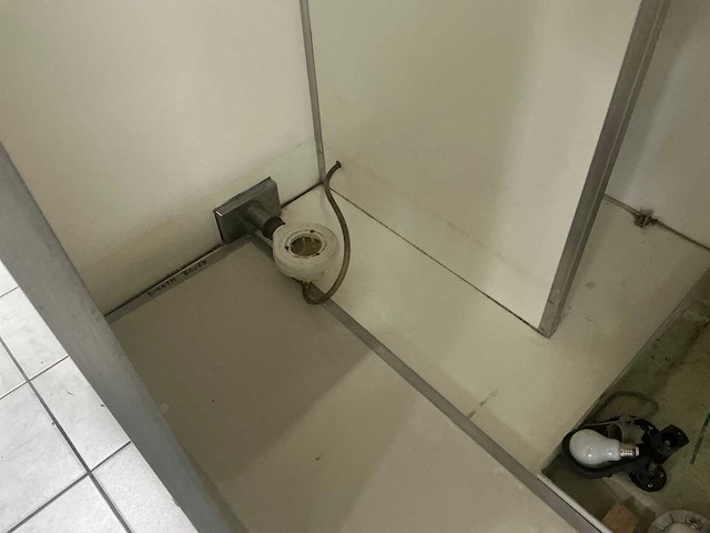 Sanitair doucheunit - afbeelding 14 van  17