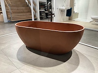 Sanitair en badkamermeubilair aangekocht uit faillissement simon de haas sneek