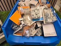 Sanitair en bevestigings materialen mix kavel, partij - afbeelding 2 van  7