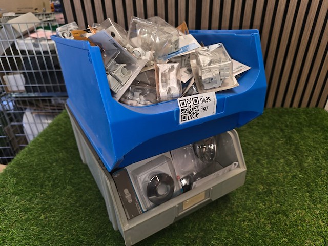 Sanitair en bevestigings materialen mix kavel, partij - afbeelding 7 van  7